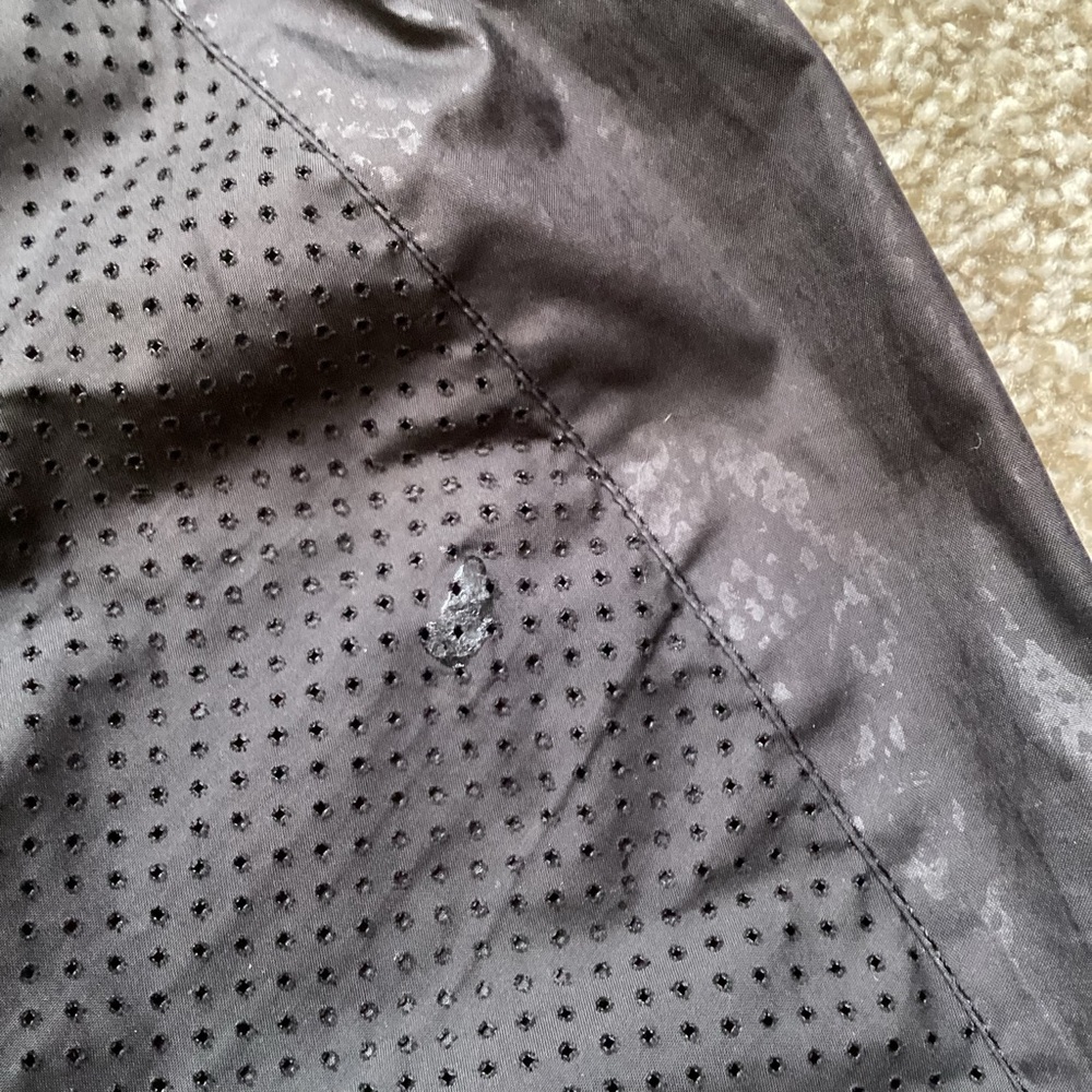 Lululemon Miss Misty Jacket II Desert Snake Embossed Black Rain Coat Hooded XS - Picture 15 of 16